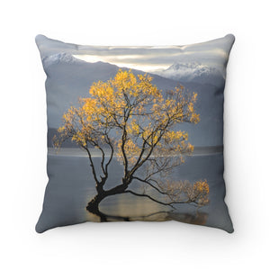 Pillow - NZ - Wanaka Tree, Michael Cahill